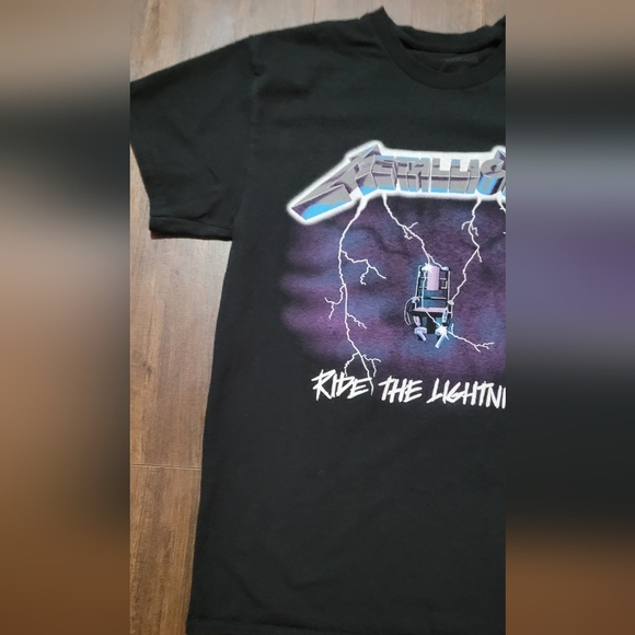 (#23) Metallica black tee - Picture 3 of 4